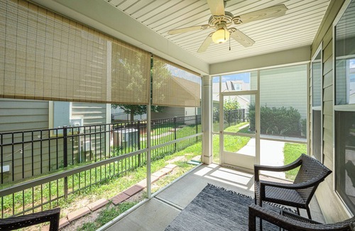 Charlotte House | Newly Renovated~ 2 Miles from Uptown Charlotte- Great for Large Groups