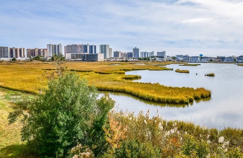 North Ocean City Condo | Newly Renovated 2BR 1.5BA Unit- Plenty of Amazing Bay Views from this Unit.
