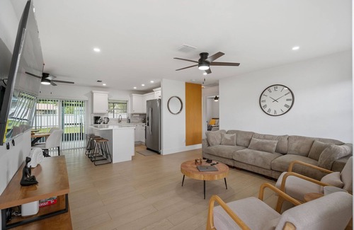 Fort Myers Shores House | Newly renovated 3BR/2BA home with modern finishes, fast WiFi, central A/C,