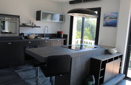 Lazaret Villa | Newly renovated 4 bed villa with pool, aircon, walk into Nice port and promenade