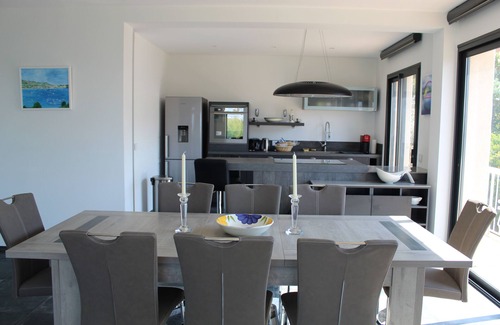 Lazaret Villa | Newly renovated 4 bed villa with pool, aircon, walk into Nice port and promenade