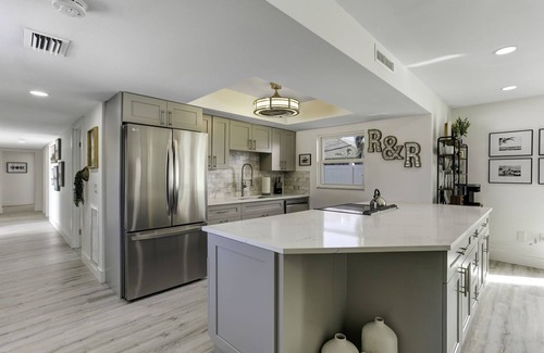 Naples Park House | Newly Renovated 4 bedroom, 3 bathroom home less than 1 mile to the beach