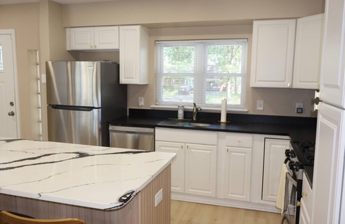 Baileys Crossroads House | Newly Renovated 4BR/3BA Home