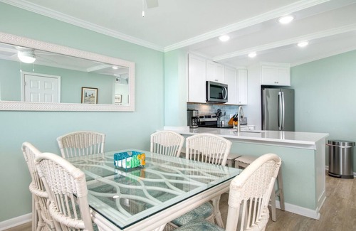 Atlantic Beach Condo | Newly renovated: Atlantic Beach Retreat