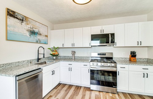 Albuquerque Cottage | Newly Renovated Albuquerque Retreat w/ Pool Table