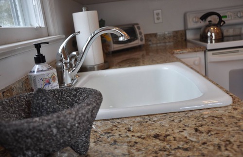 Spring Lake House | Newly Renovated Beach Cottage-4 Blocks to Beach, 5 Beach Badges & Outdoor Shower