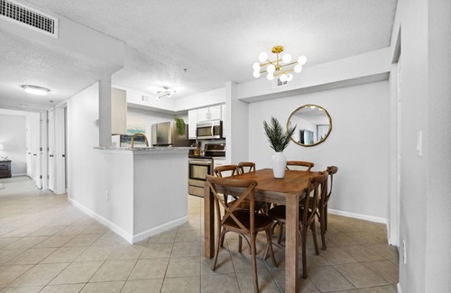 Indian Bayou House | Newly Renovated Beach Condo in Destin-10 minutes to Crab Island