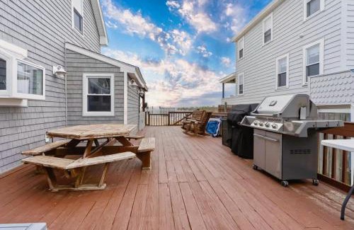 Salisbury Apartment | Newly Renovated Beachside Bliss Steps to Sand