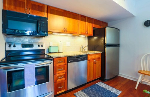 Kiawah Island Condo | Newly Renovated & Comfortably Furnished Villa w/a 2 Min. Walk to Beach & Relaxing Screened Porch