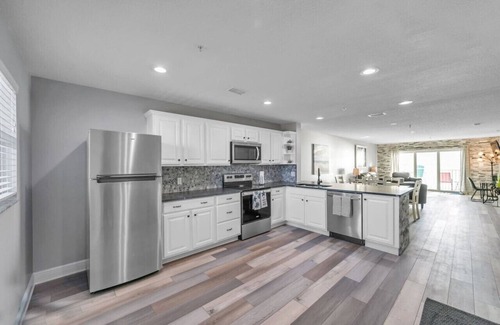 Madeira Beach Condo | Newly Renovated Condo on Madeira Beach!