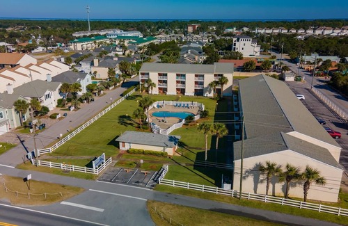 Miramar Beach Condo | Newly Renovated Condo 2 bed 2 bath ~~FREE Golf~~