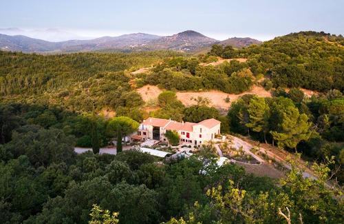 Castelnou House | Newly renovated Catalan manor house with pool. Quiet and close to nature.