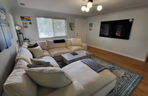Kipling House | Newly Renovated & Centrally Located