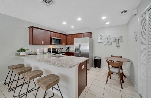 Apollo Beach Condo | Newly Renovated Condo in Apollo Beach !