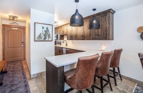 Historic District Condo | Newly Renovated Condo - One Block to Main Street, Ski-In, & Hot Tubs!
