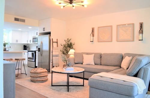 Key Largo House | Newly renovated coastal home; Marina, Pools, Lagoon, Bikes, Tiki’s and More!