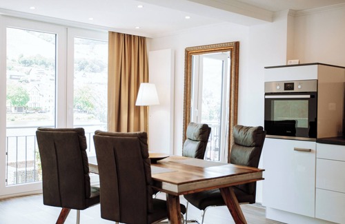 Zell Apartment | Newly renovated comfortable apartment with a view of the Moselle