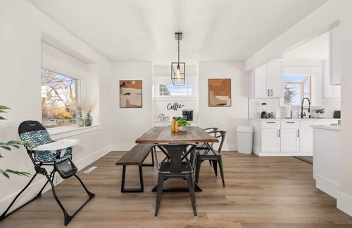 Spokane Valley House | Newly Renovated Comfy Retreat
