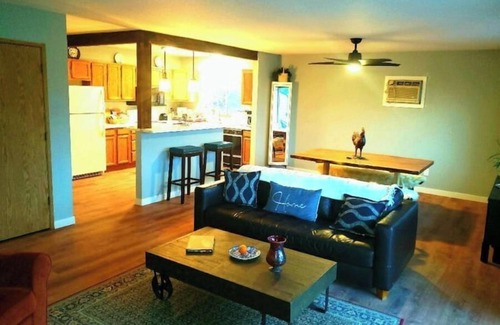 Hood River House | Newly Renovated Condo-Hood River