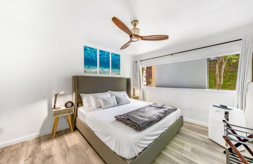 Keauhou Apartment | Newly Renovated Condo with SUP Paddle Boards and Golf Clubs Included