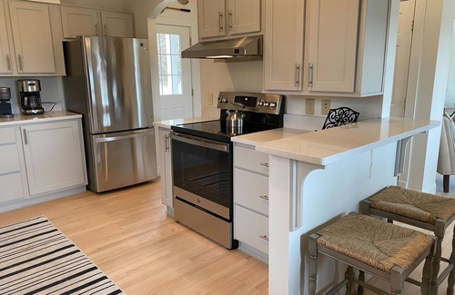 Old Lyme House | Newly Renovated Cottage on Historic Estate with Private Beach Access