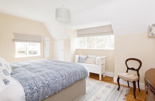 Bosham House | Newly Renovated Cottage 150m from Waterfront