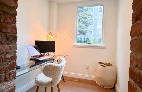 Tarrytown Apartment | Newly Renovated Cozy 2 Bedroom Apartment with 3 min walk to Main Street