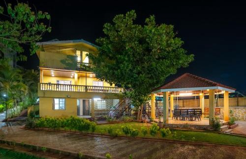 Lonavala Villa | Newly Renovated-Farm Villa -6BHK with Pool & Turf