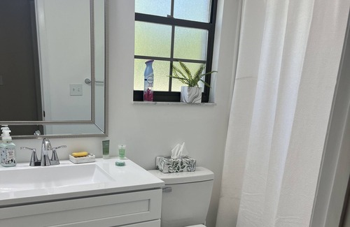 Mandarin House | Newly renovated home. All new furniture and appliances.
