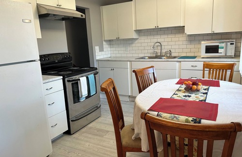 Parkland House | Newly-renovated home has great proximity to schools, hospitals, military bases