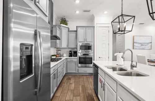 Panama City Beach Condo | Newly Renovated Home with Community Pool, &4 Bikes