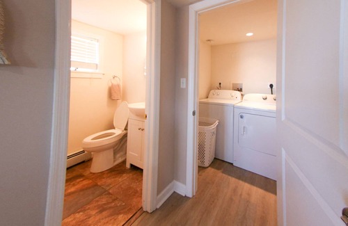 Plattsburgh House | Newly Renovated House on Lake Champlain - 4 BR!