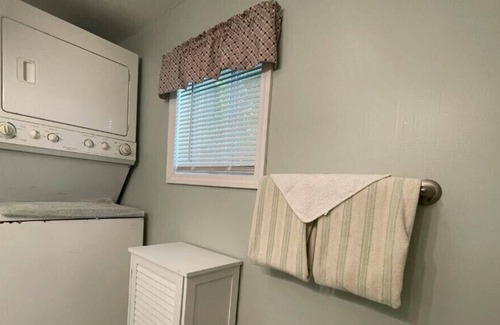 Lakewood House | Newly renovated house close to shopping, boating, fishing and golf
