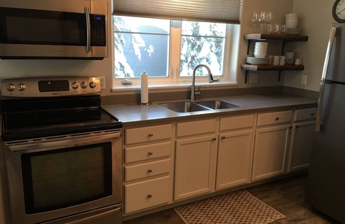 Fairbanks Apartment | Newly Renovated In-Town Apartment - Close to everything!