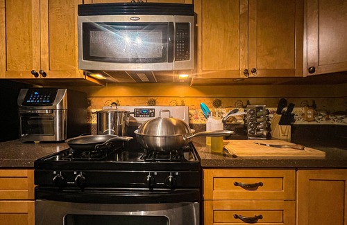 Luray Ski Chalet | Newly Renovated Luxury Chalet w/6P Hot Tub, Game Room, and Fireplace