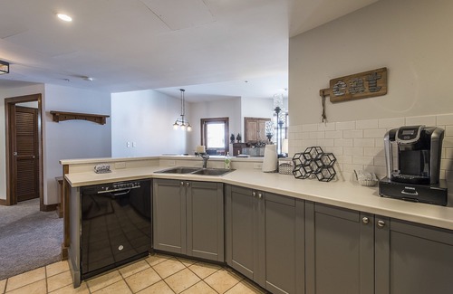 Park City Condo | Newly Renovated Luxury Condo at Sundial Lodge, Ski in/Ski out