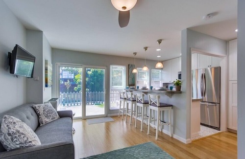 Mission Beach Apartment | Newly Renovated Luxury Studio with Hot Tub, Steps From Ocean & Bay!