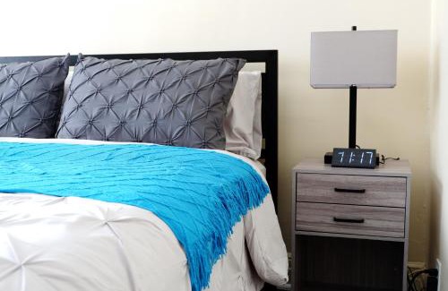 Queens Apartment | Newly Renovated - Minutes from the City