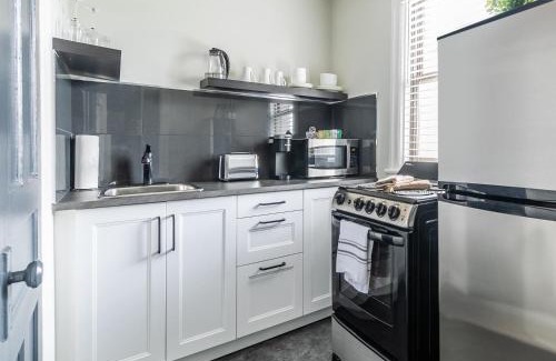 Hamilton Apartment | Newly Renovated Modern Studio on James St South