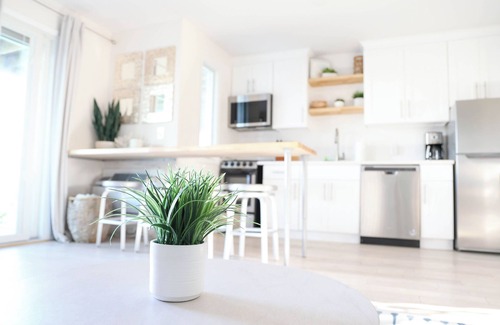 Montauk Apartment | Newly Renovated Montauk Condo with Ocean Views!