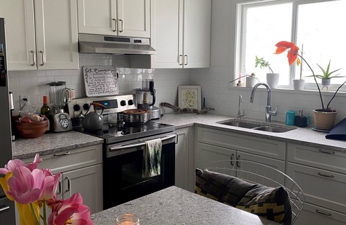 Pemberton House | Newly renovated mountain view townhouse.
