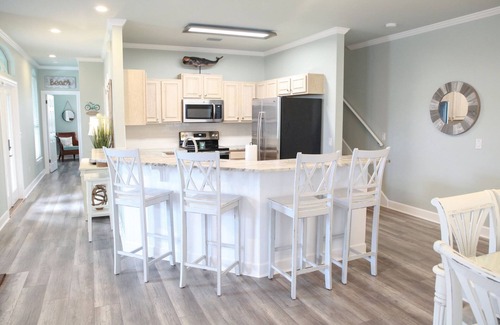 Fort Walton Beach - Destin House | NEWLY renovated~NEW ownership~Great Location