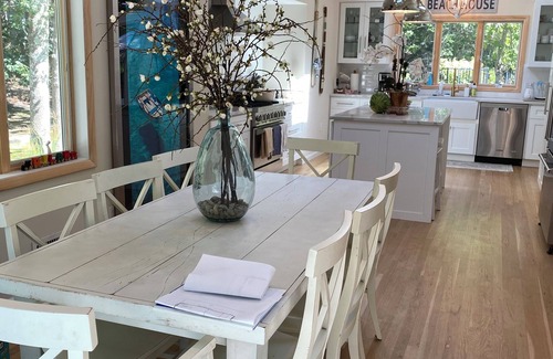 North Sea House | Newly Renovated Oasis + HotTub! Southampton/Sag steps to Beach/Tennis/Pickleball