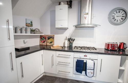 Combe Down House | Newly renovated Old bakery House in Bath, 3 Bedroom, FREE Parking