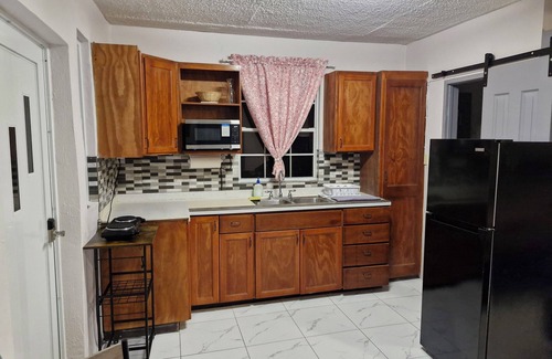 Leonards Apartment | Newly Renovated Sea View 1-bedroom apartment in Tortola
