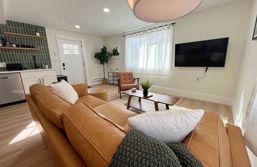 Gatewood House | Newly Renovated! Sound Breeze Guest Suite