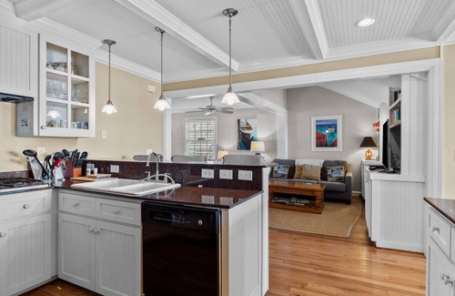 Morehead City House | NEWLY RENOVATED Sound Front Home with Dock in Downtown Beaufort, NC (Creek Watch)