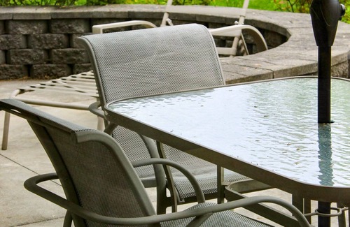 Huron House | Newly Renovated! Spacious house in Old Homestead