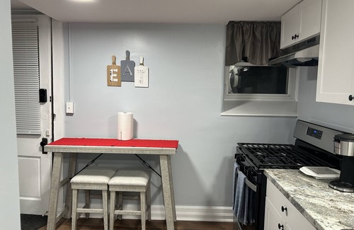 Clifton Apartment | Newly Renovated Studio. Private Yard, Quiet neighborhood. 5 min to all major hwy