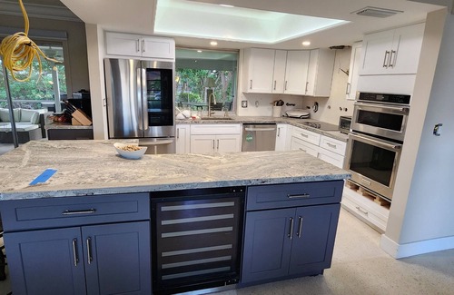 Lighthouse Point House | Newly Renovated 3 Bedroom, 2 bath, in quiet neighborhood, 2 miles to beach